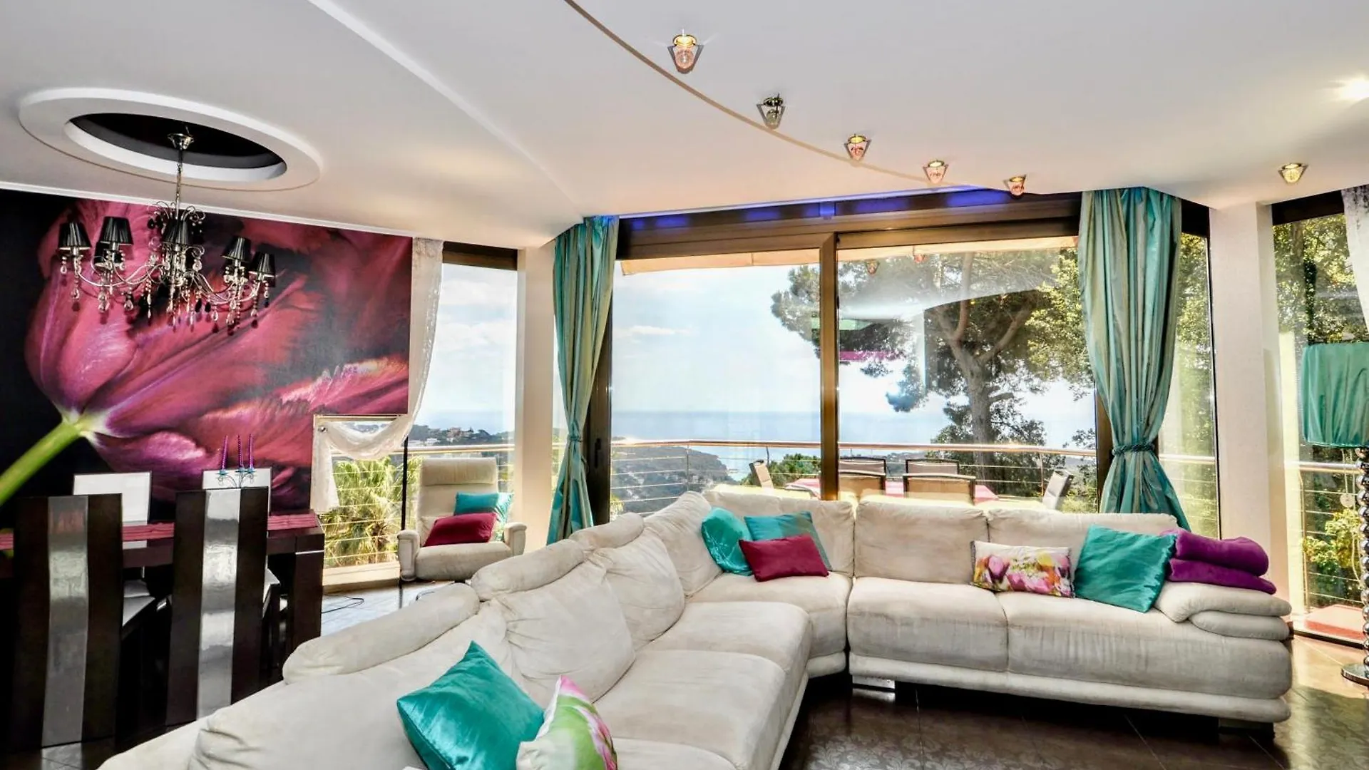 V&V Lloret- Villa Luxury Lloret de Mar Spain