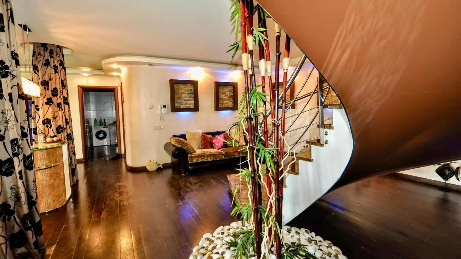 V&V Lloret- Villa Luxury Lloret de Mar 0*,
