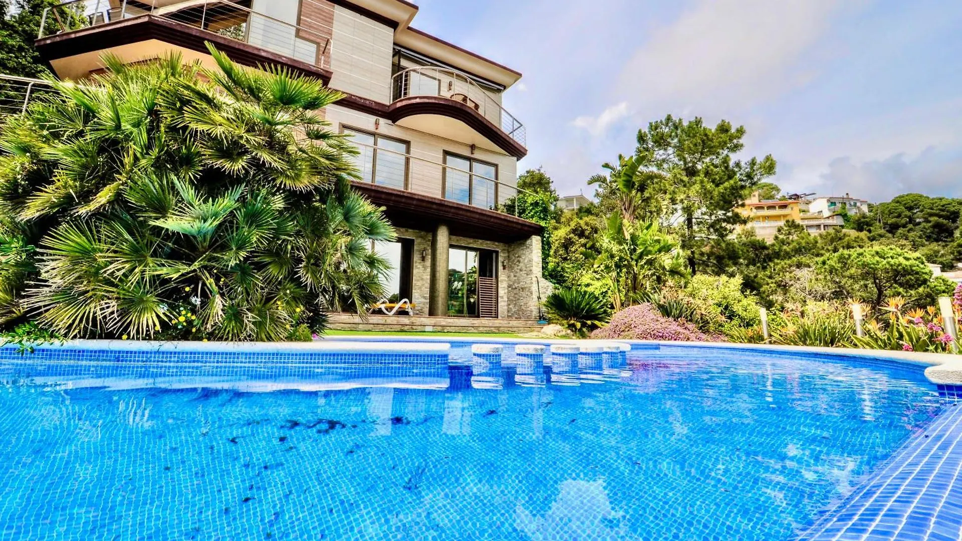 V&V Lloret- Villa Luxury Lloret de Mar