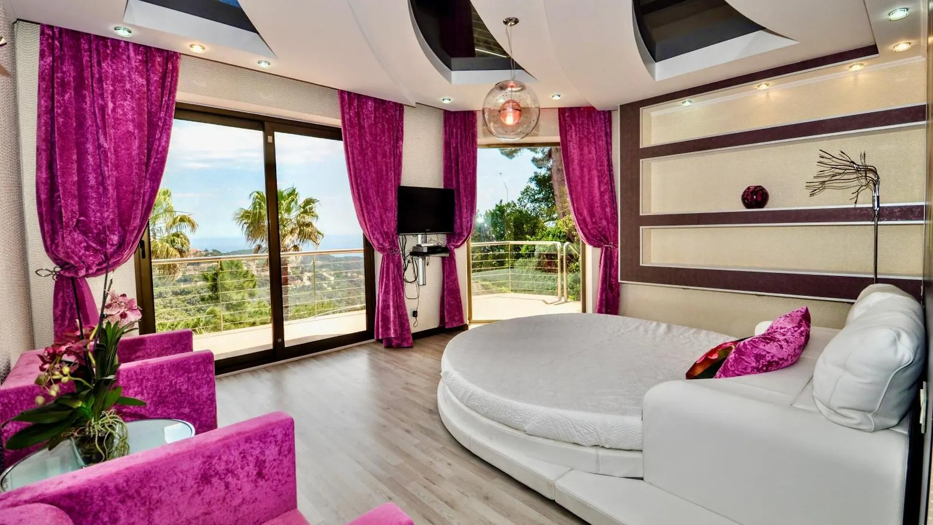 V&V Lloret- Villa Luxury Lloret de Mar