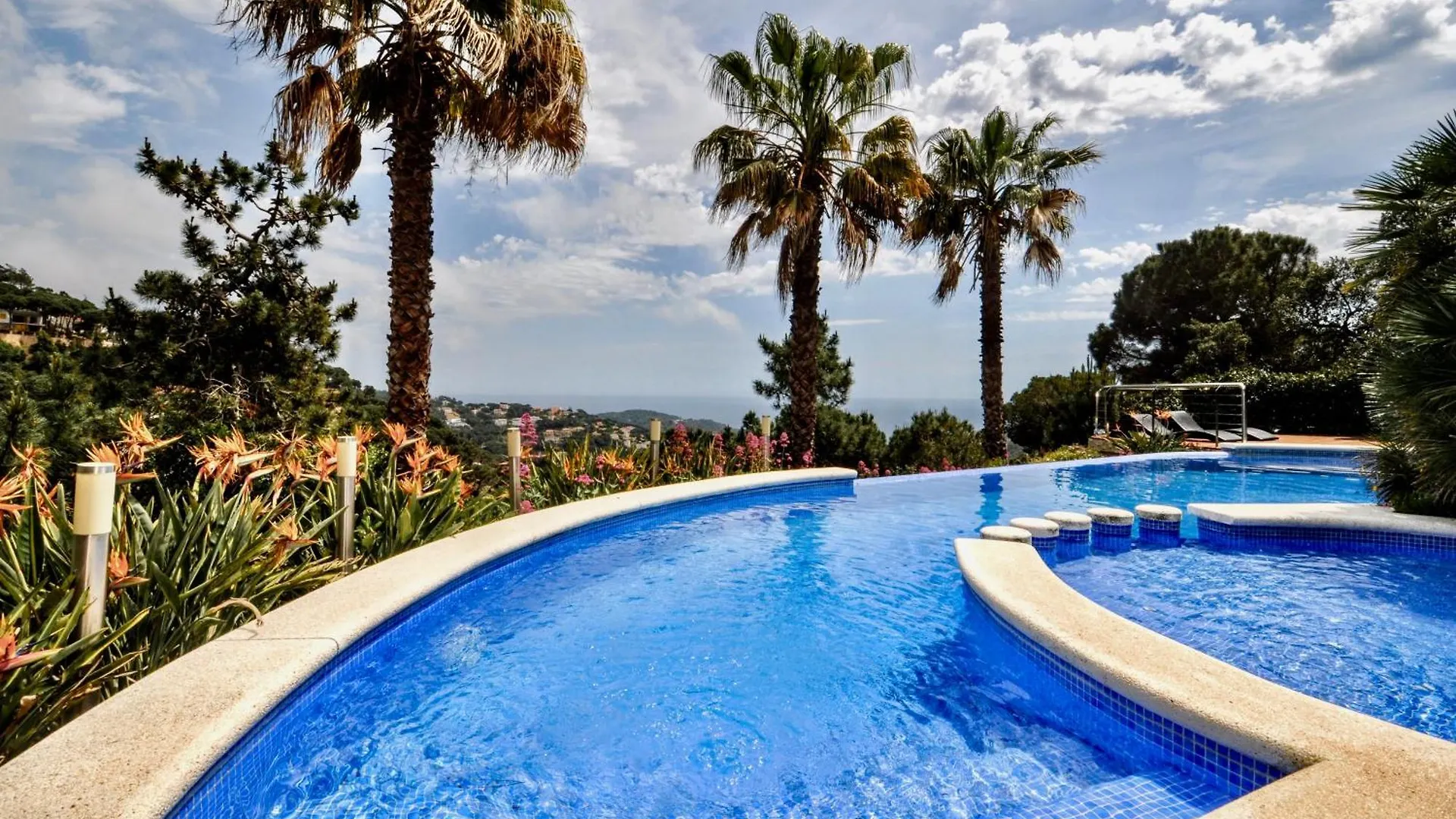 V&V Lloret- Villa Luxury Lloret de Mar