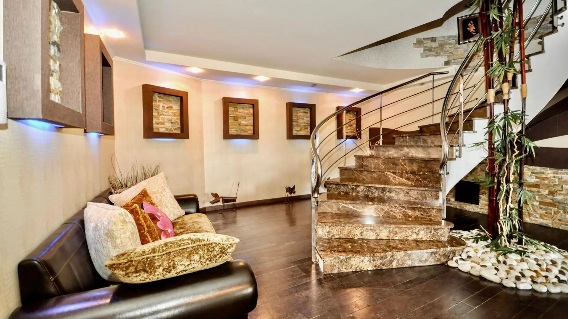 V&V Lloret- Villa Luxury Lloret de Mar 0*,